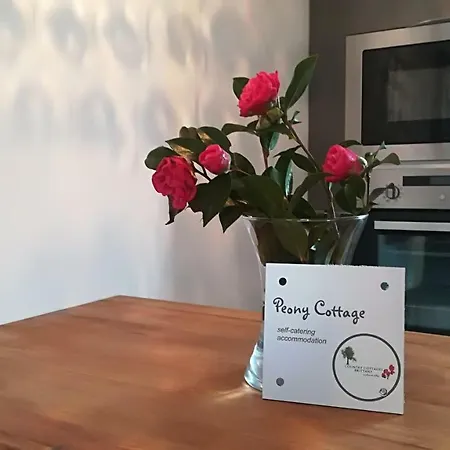 Country Cottages Brittany Guest house *